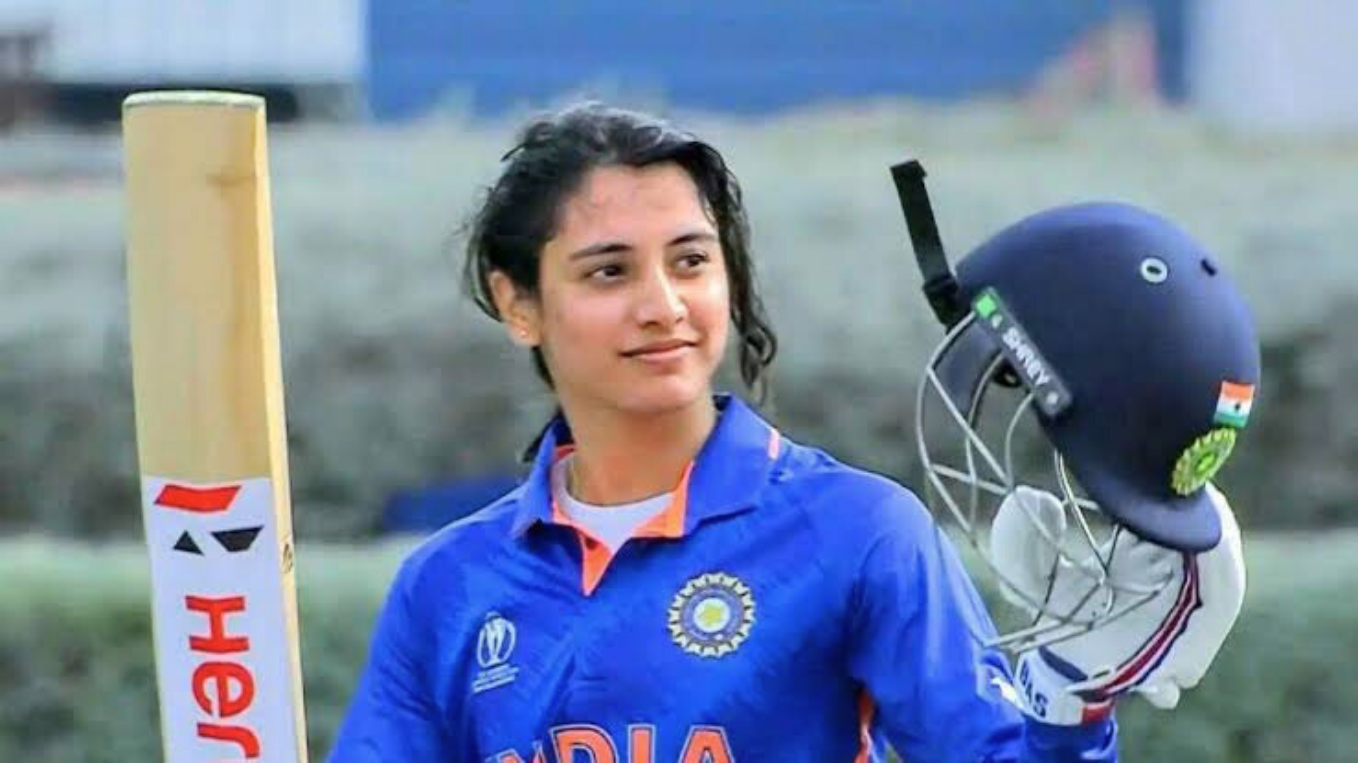 মন্ধানা, শ্রী চরনি ইংল্যান্ডকে তাদের সবচেয়ে বড় টি২০ উপহার